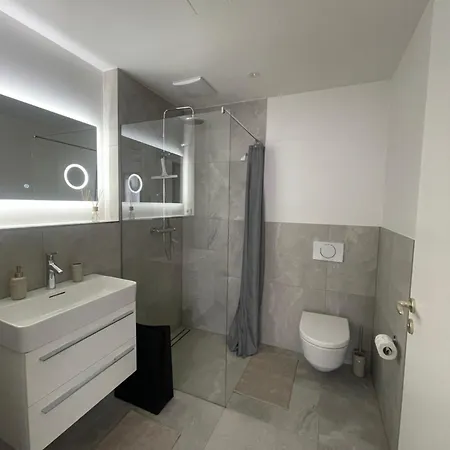 Apartamento Vollmoebliertes Bahnhof